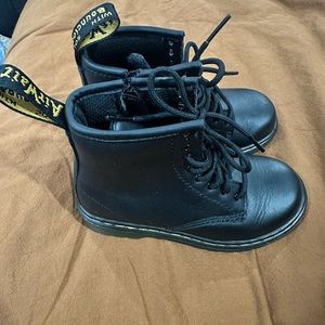 toddler dr martens